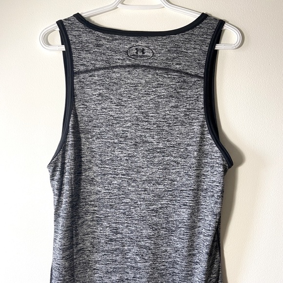 Men’s Under Armour tank top - Picture 2 of 3